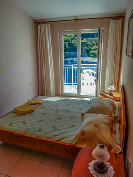 Gallery Item 1